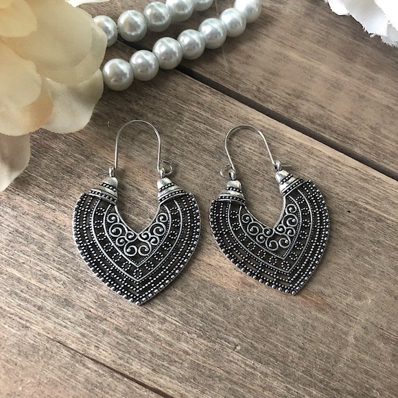 ๐ฝ๐ด๐ Boho Fashion Earrings - Picture 4 of 7